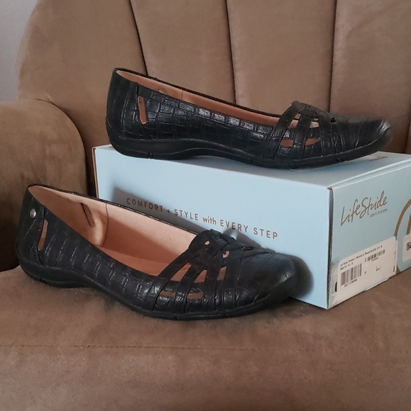Life Stride Shoes Lifestride Diverse Ii Black 95 Wide Poshmark